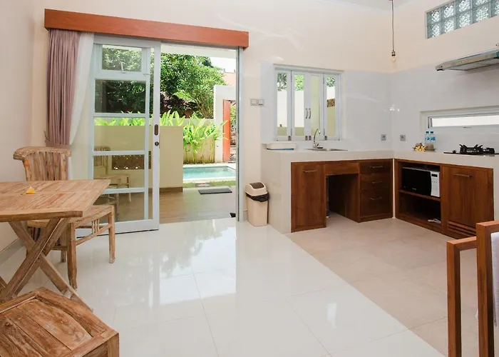 Donguri House Bali ジンバラン