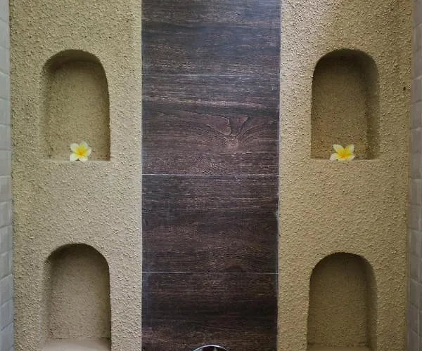 Donguri House Bali ジンバラン