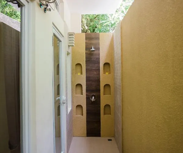 Donguri House Bali 4*