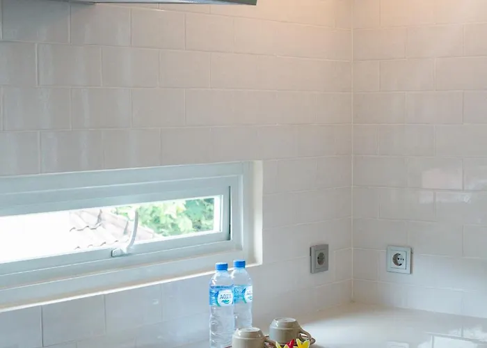 Donguri House Bali ジンバラン