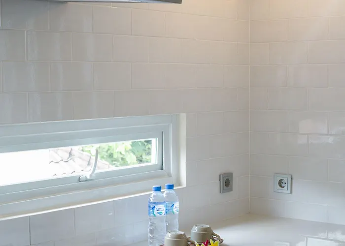 Donguri House Bali ジンバラン